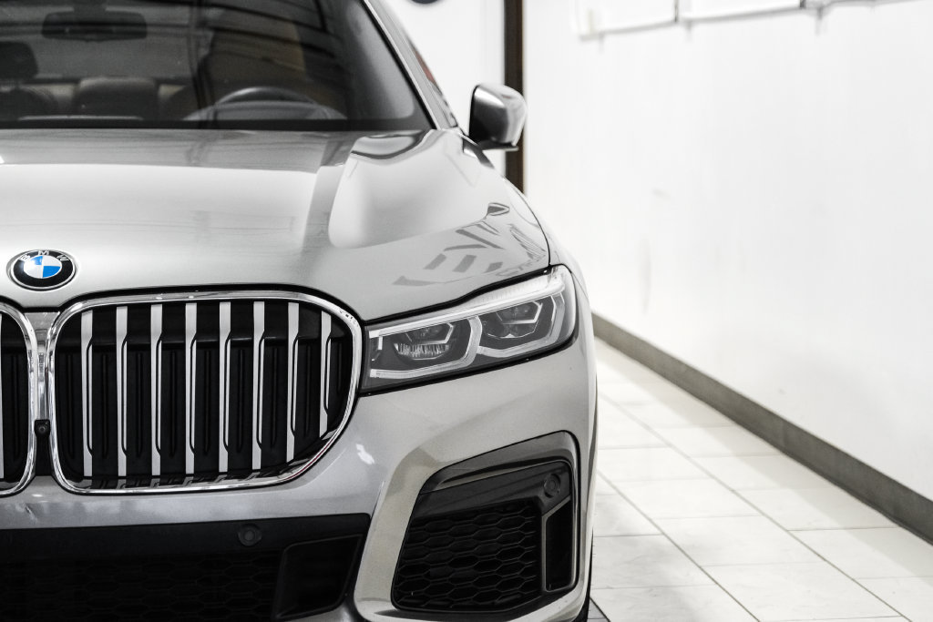 Used 2021 BMW 750i xDrive w/ M Sport Package AWD/4WD image 48