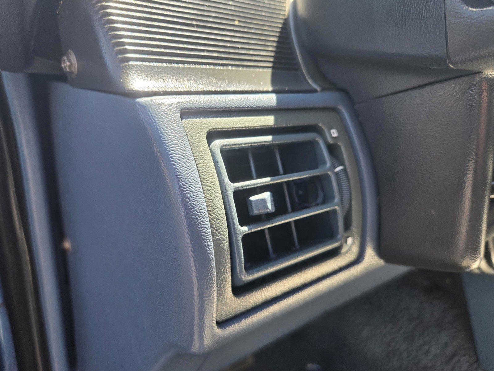 Used 1989 Ford Mustang LX RWD image 11