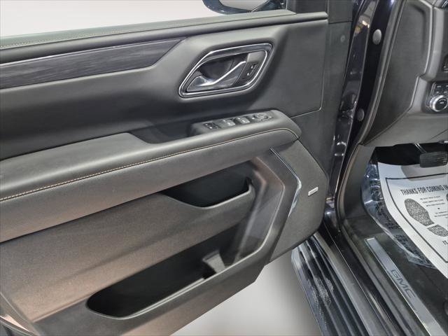 Used 2023 GMC Yukon SLT image 11
