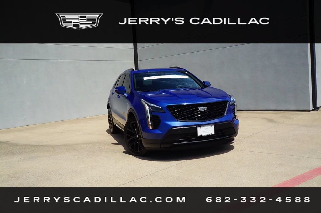 Used 2022 Cadillac XT4 Sport w/ Comfort Package FWD image 4