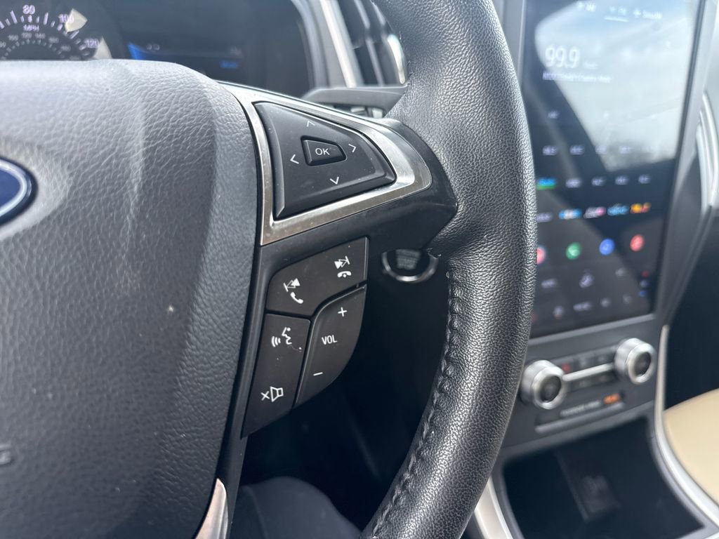 Used 2024 Ford Edge SEL image 39