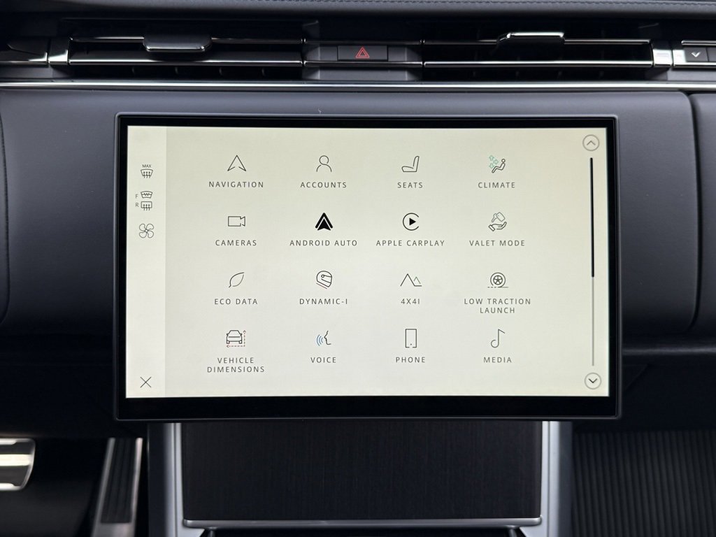 New 2025 Land Rover Range Rover SE image 24