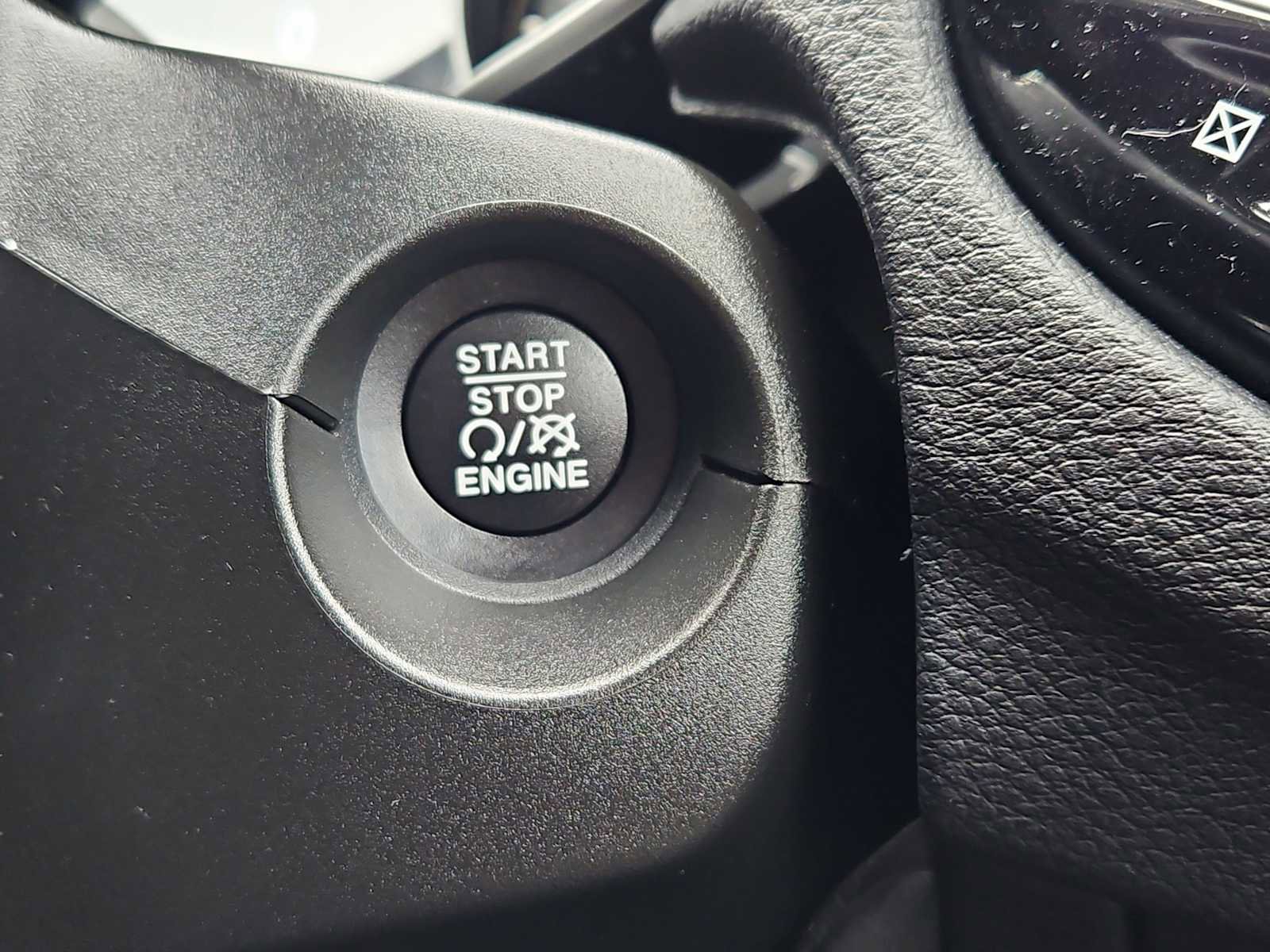 Used 2020 Jeep Compass Altitude image 22