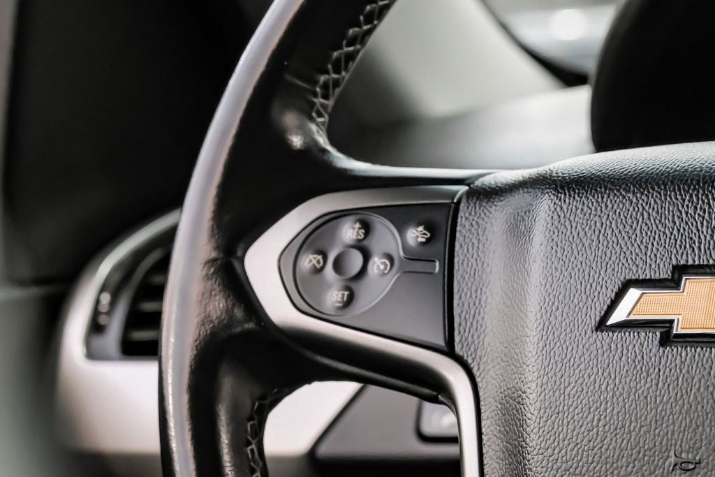 Used 2018 Chevrolet Suburban LT image 16