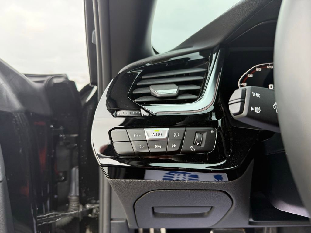 Used 2024 BMW Z4 M40i w/ Premium Package image 21