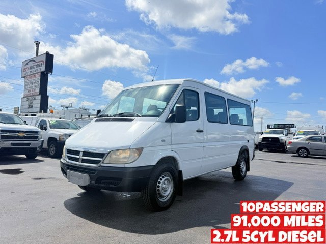 Used 2003 Dodge Sprinter 2500 RWD image 1