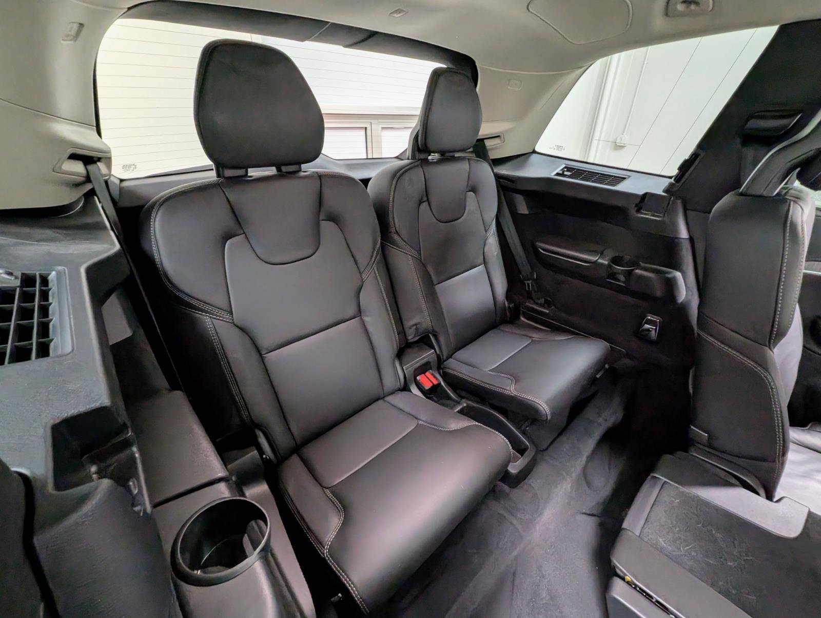 Used 2025 Volvo XC90 T8 Ultra w/ Protection Package Premier image 29