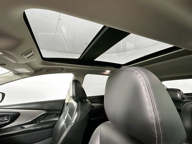 Used 2024 Nissan Murano SV image 20