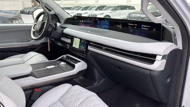 New 2026 Lincoln Navigator L Black Label image 7