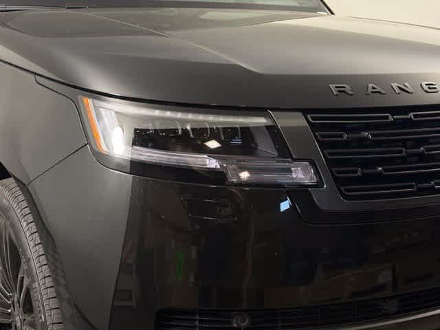New 2027 Land Rover Range Rover Long Wheelbase SE AWD/4WD image 11