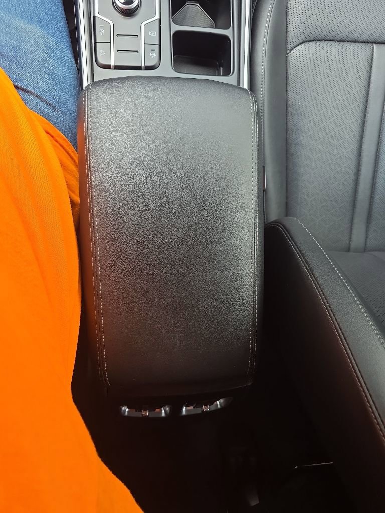 Used 2023 Kia Sorento S w/ Panoramic Sunroof Package FWD image 26