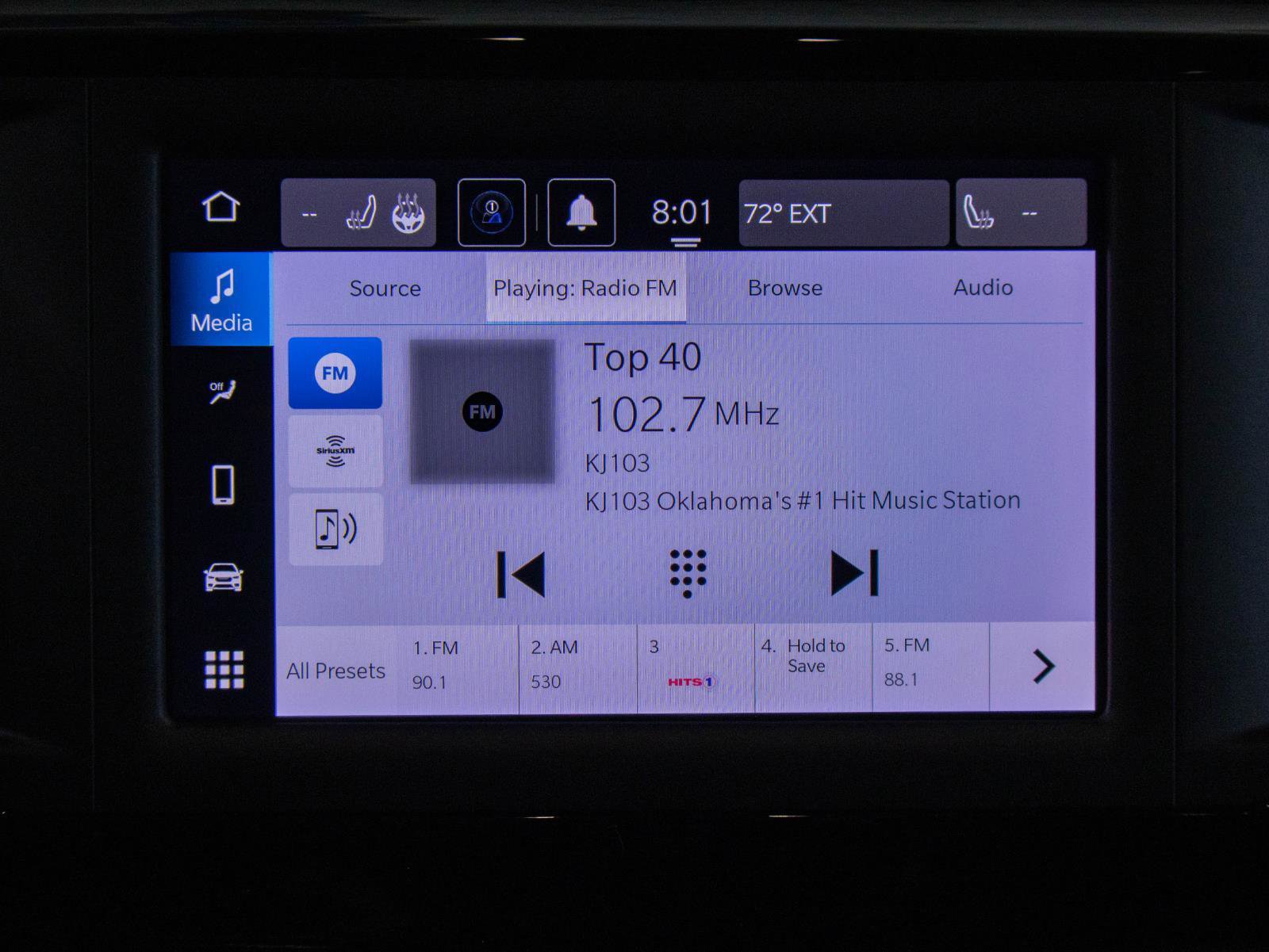 Used 2024 Chrysler Voyager LX FWD image 8