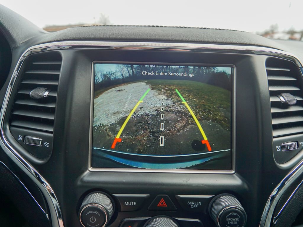 Used 2018 Jeep Grand Cherokee Limited image 27