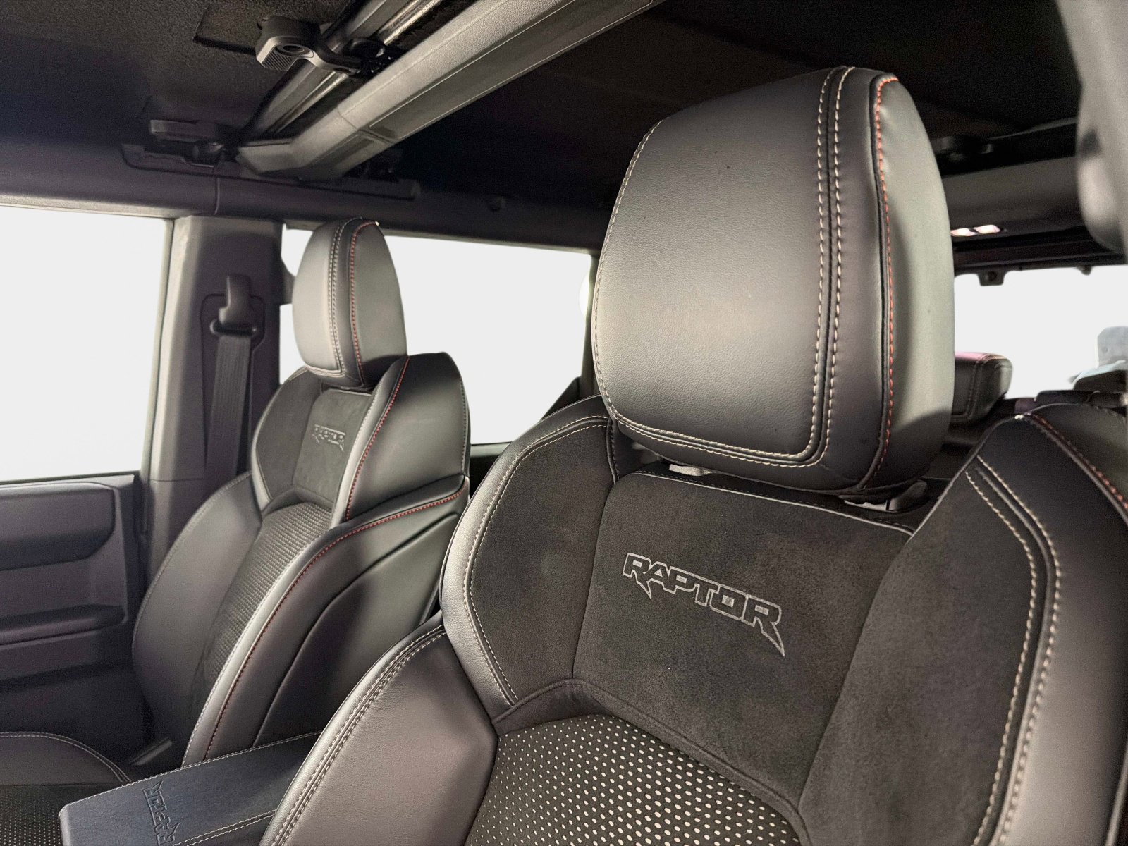 Used 2024 Ford Bronco Raptor w/ Interior Carbon Fiber Pack 6 AWD/4WD image 40