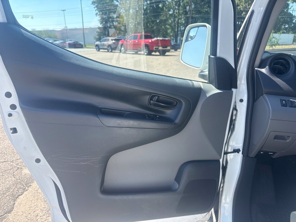 Used 2015 Chevrolet City Express LT w/ Appearance Package FWD image 21
