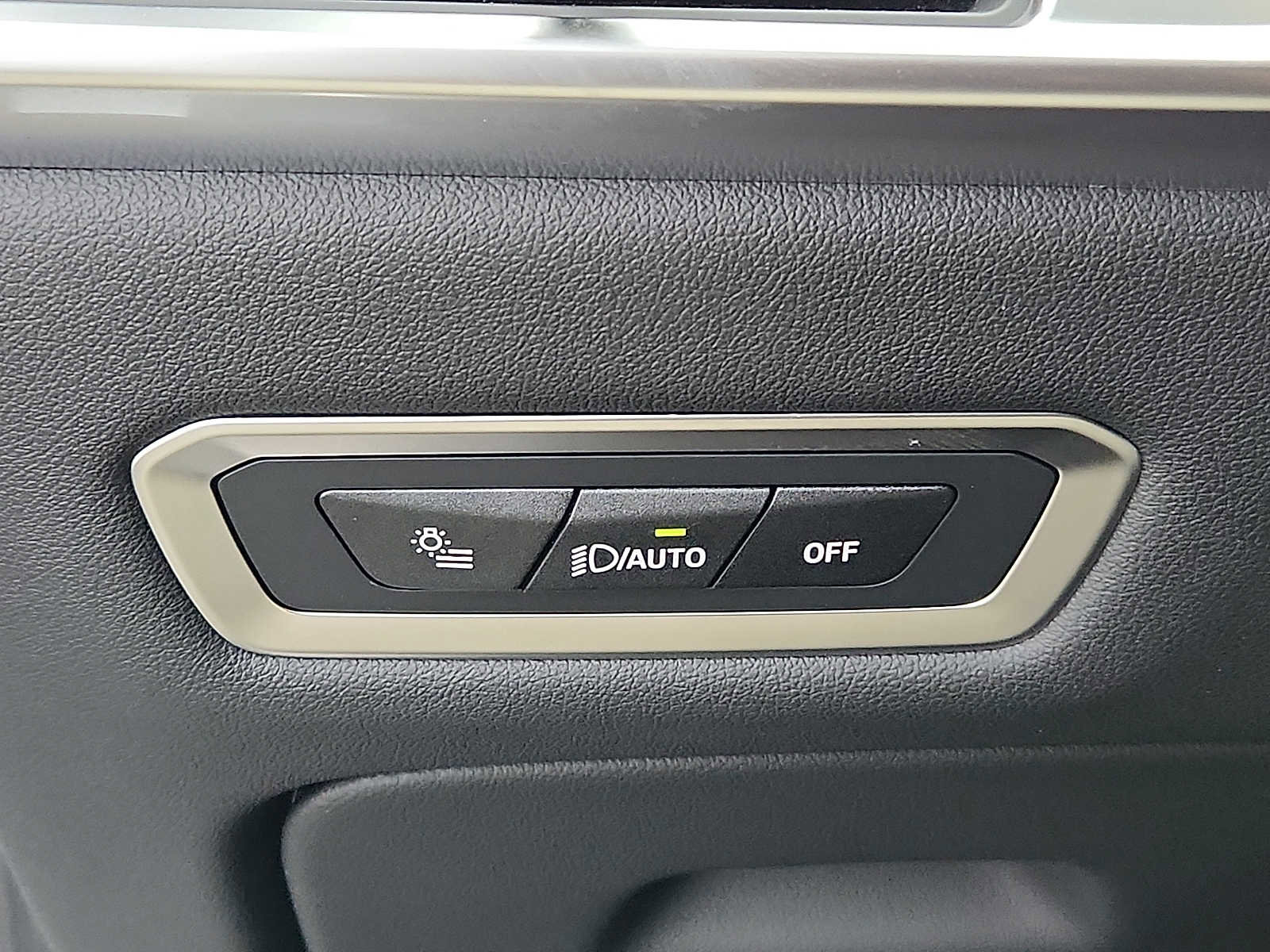 Used 2026 BMW X7 xDrive40i w/ M Sport Package image 21