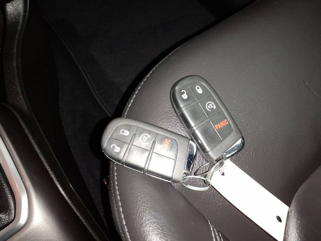 Used 2021 Jeep Renegade Limited AWD/4WD image 27