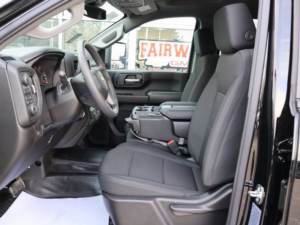 New 2026 Chevrolet Silverado 3500 W/T AWD/4WD image 15