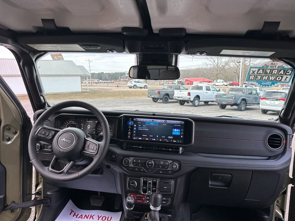 Used 2025 Jeep Gladiator Rubicon w/ Convenience Group image 9