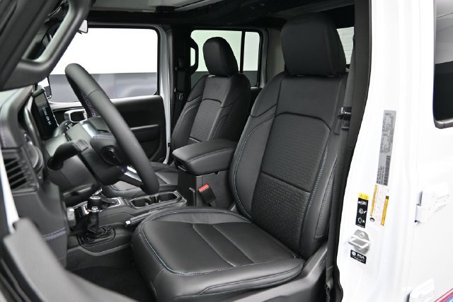 New 2026 Jeep Gladiator Sport AWD/4WD image 21