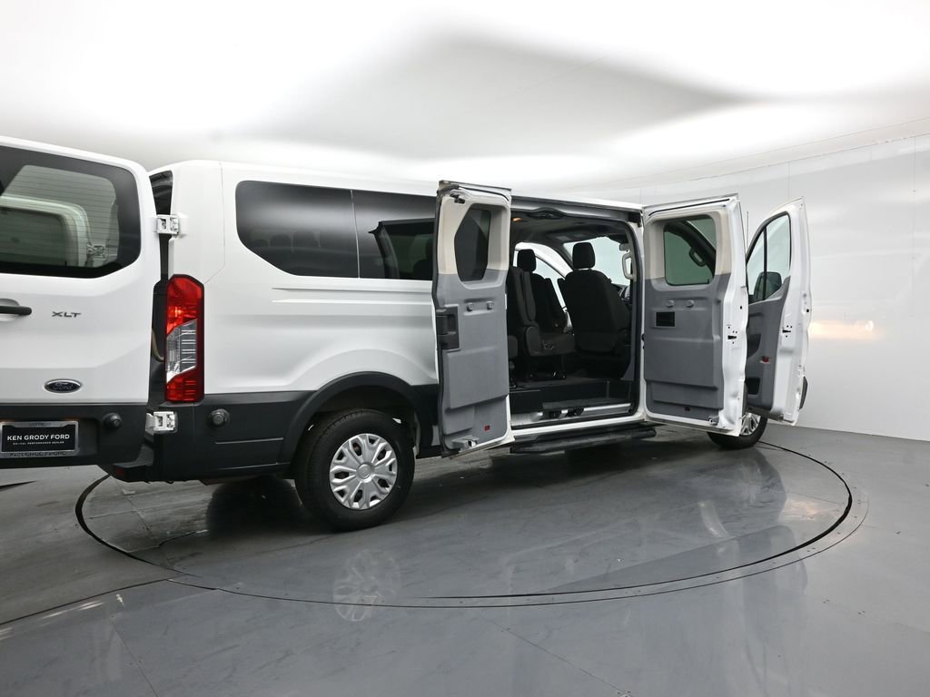 Used 2016 Ford Transit 350 XLT image 5