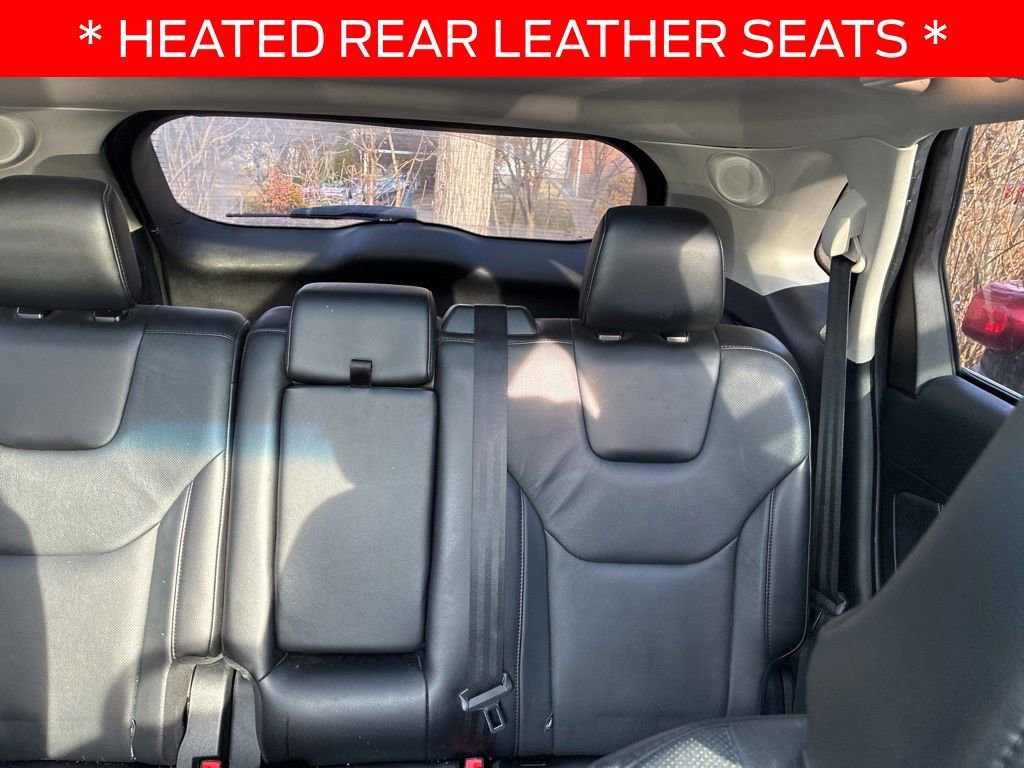 Used 2018 Ford Edge Titanium w/ Equipment Group 301A image 8