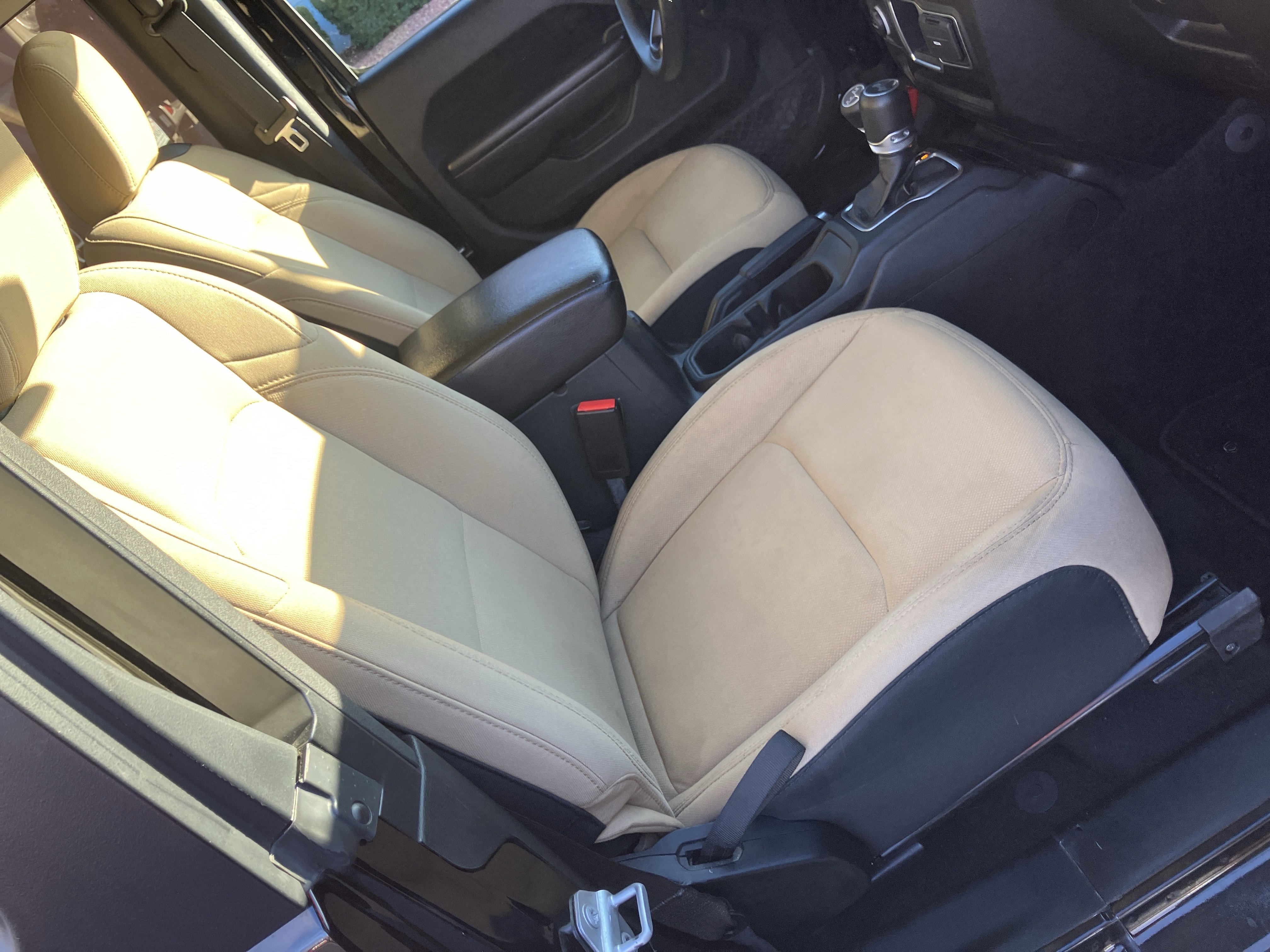 Used 2021 Jeep Wrangler Sport image 9