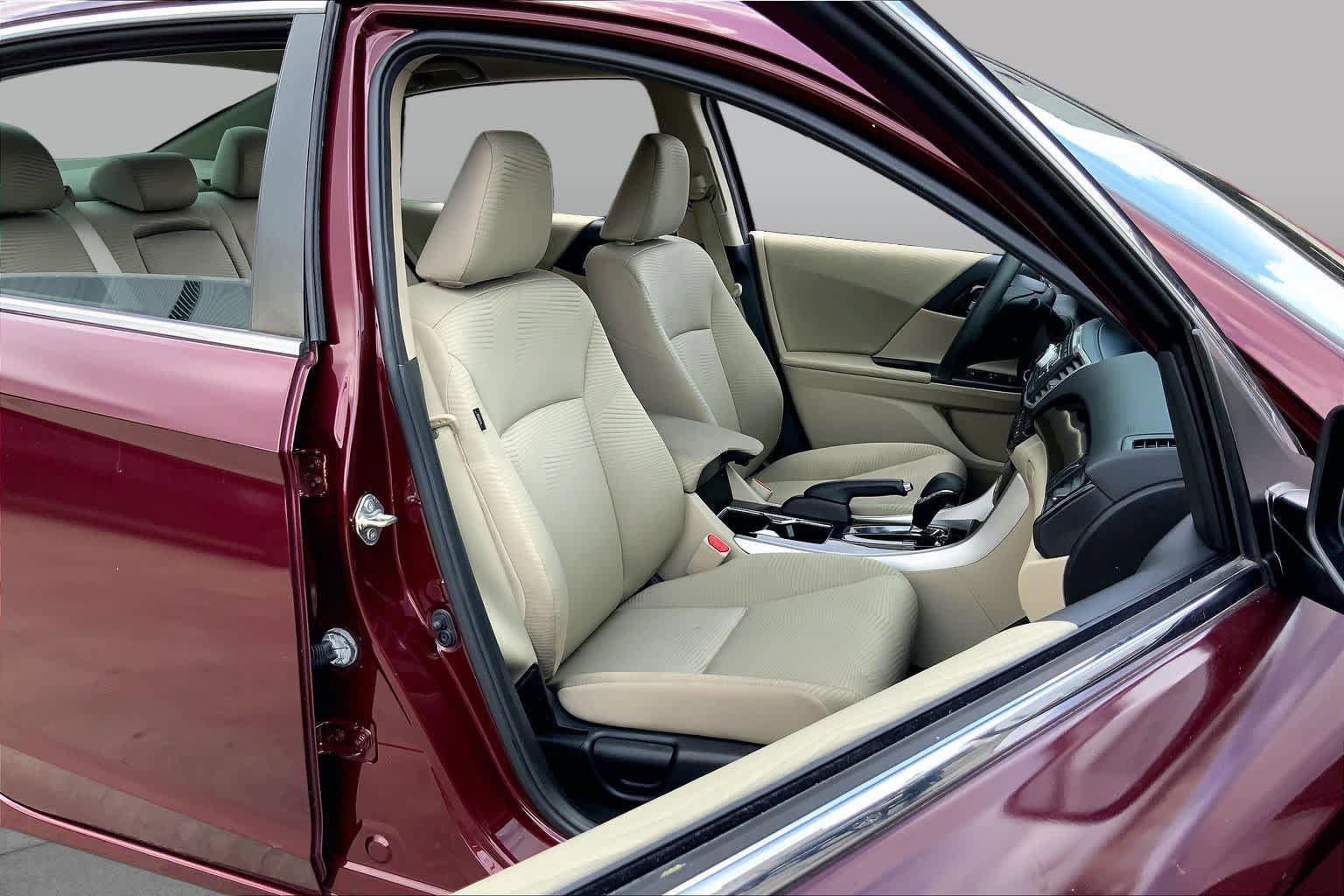 Used 2016 Honda Accord LX image 9