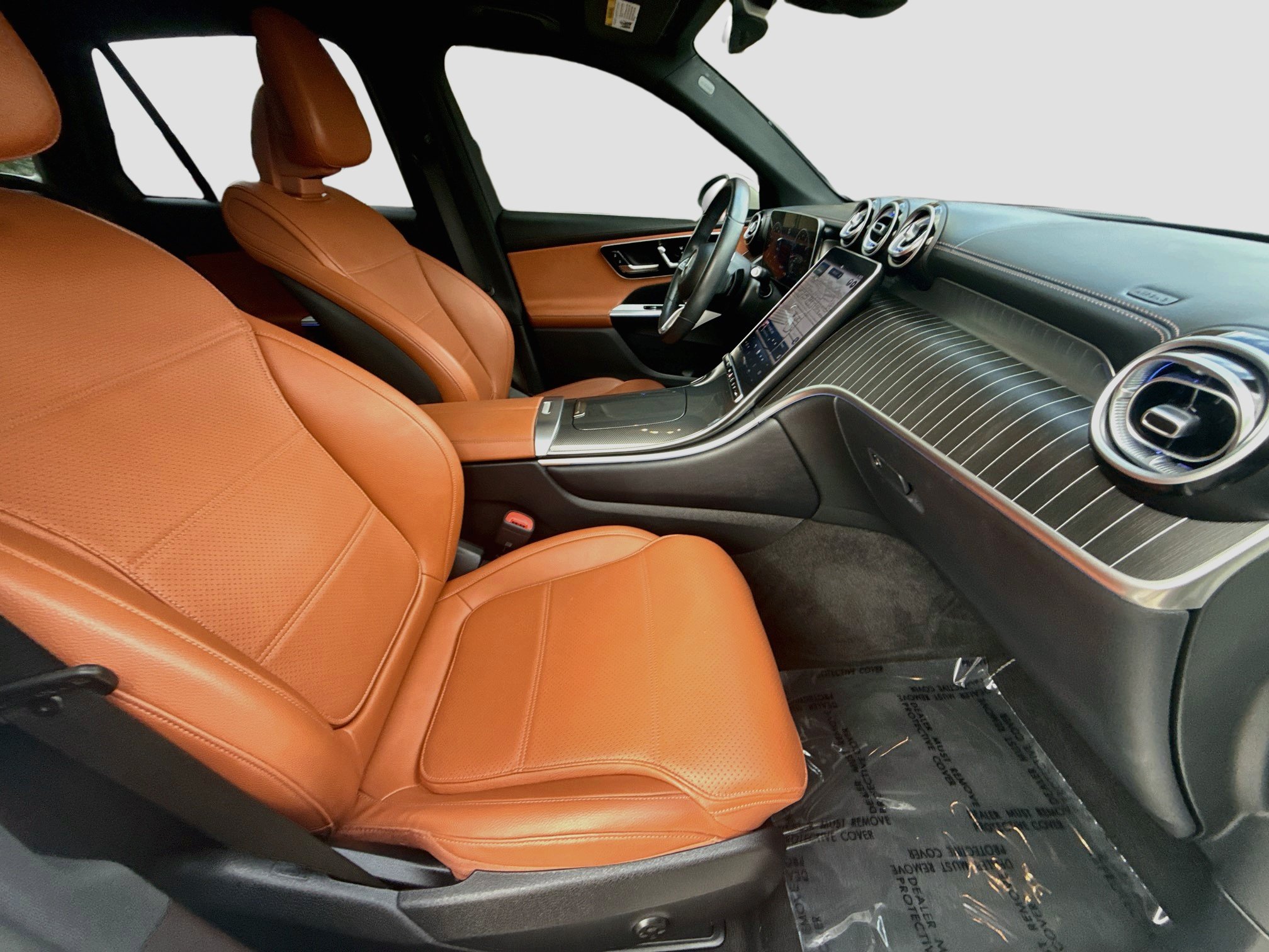 Used 2023 Mercedes-Benz GLC 300 w/ Exclusive Trim Package image 30