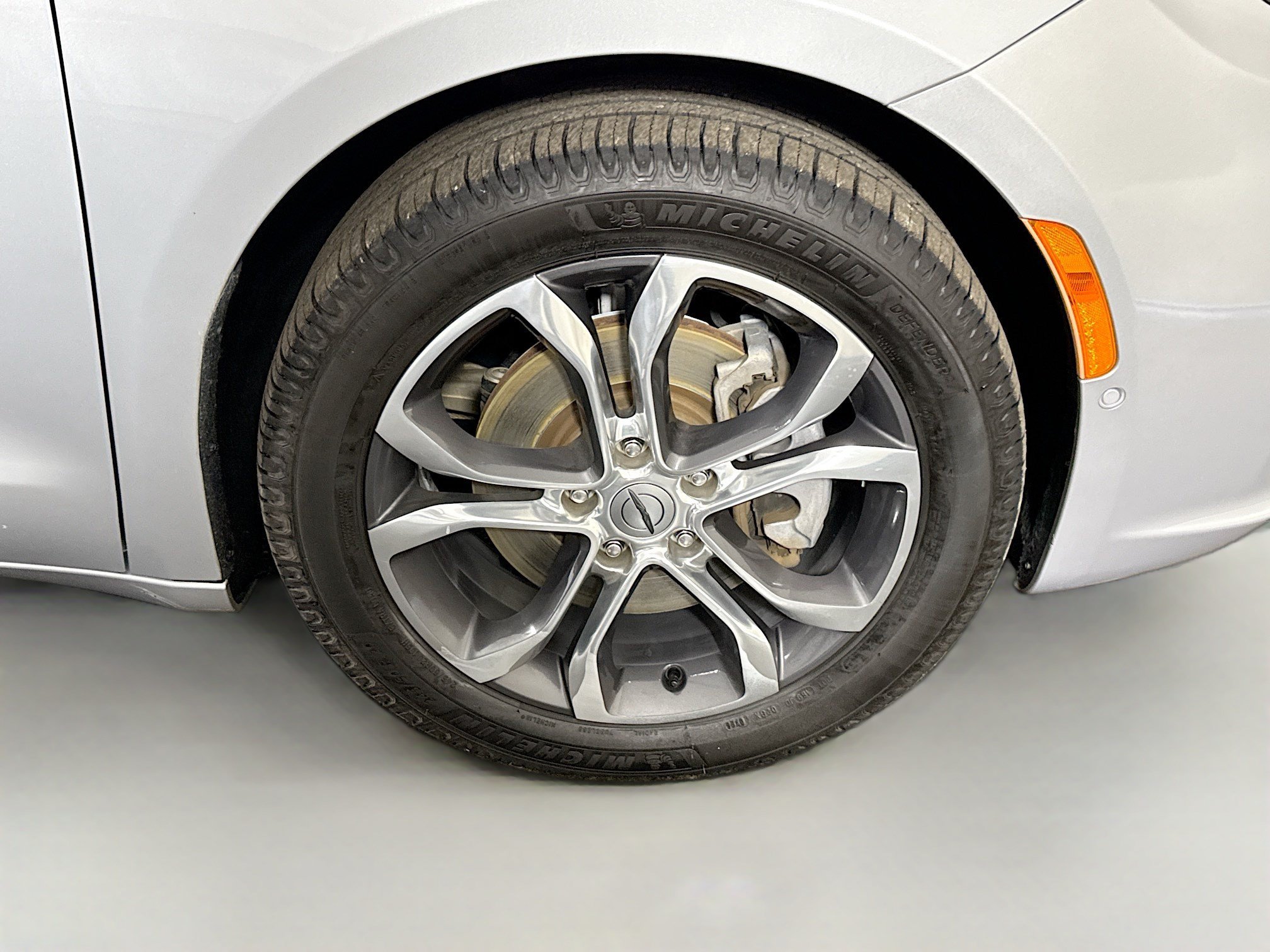Used 2022 Chrysler Pacifica Pinnacle AWD/4WD image 30