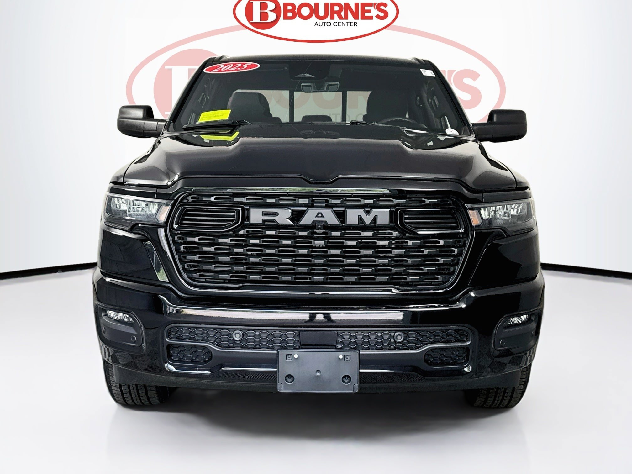 Used 2025 RAM 1500 Tradesman w/ Night Edition AWD/4WD image 4