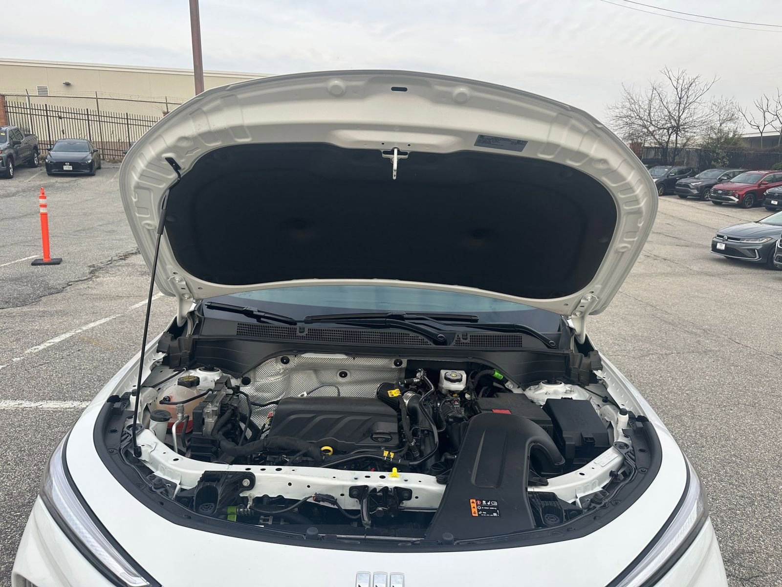 Used 2025 Buick Envista Sport Touring image 30