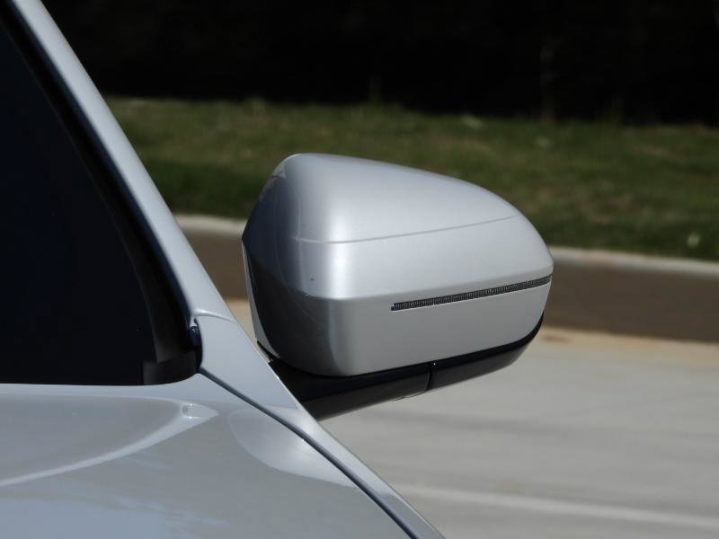 Used 2024 BMW 740i image 42