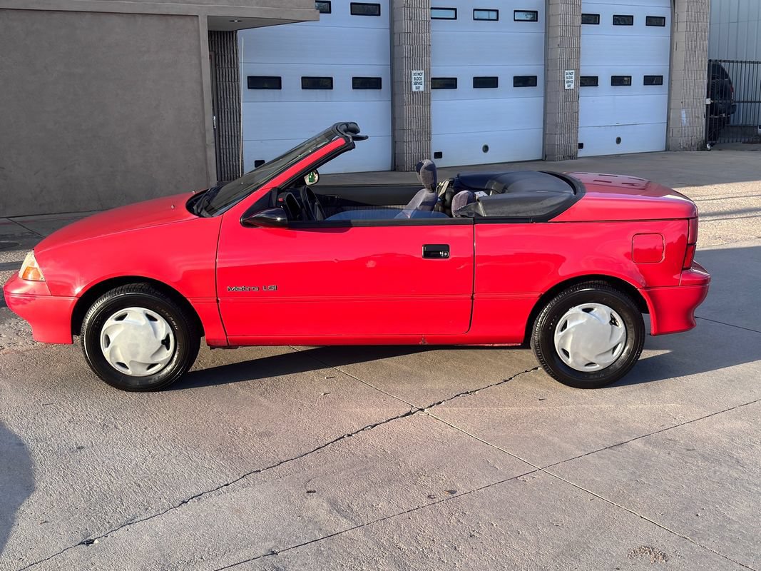 Used 1991 Geo Metro LSi FWD image 16