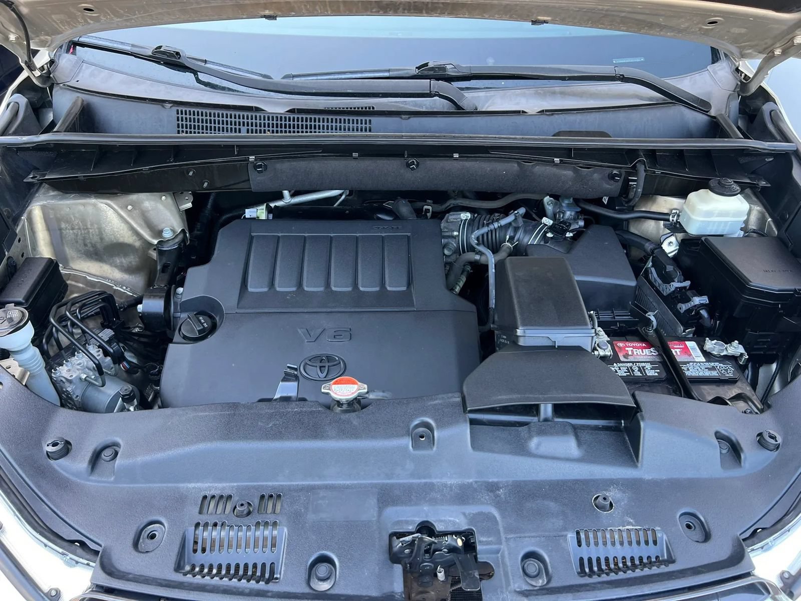 Used 2015 Toyota Highlander XLE FWD image 28
