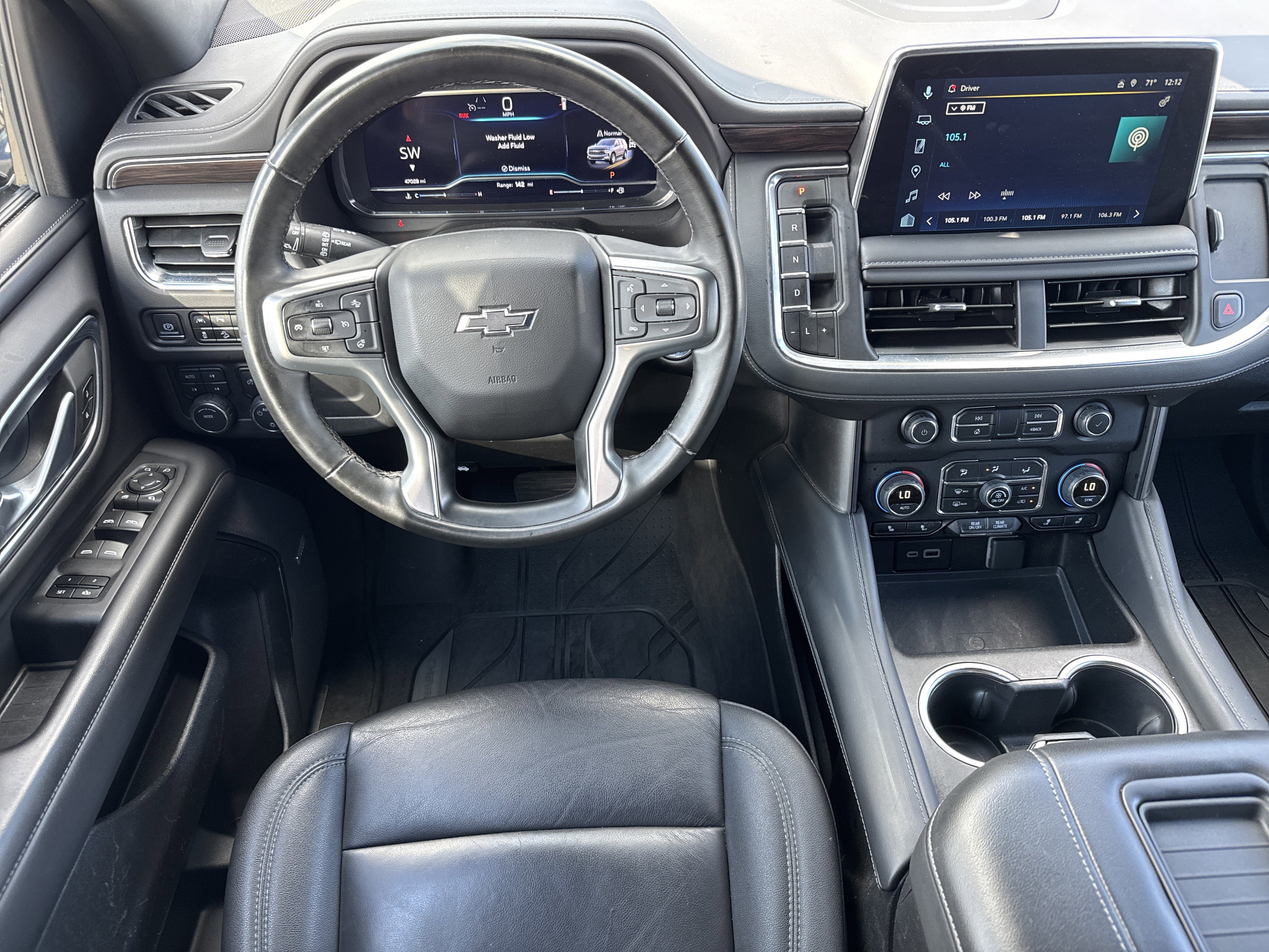 Used 2023 Chevrolet Tahoe Z71 w/ Luxury Package image 16