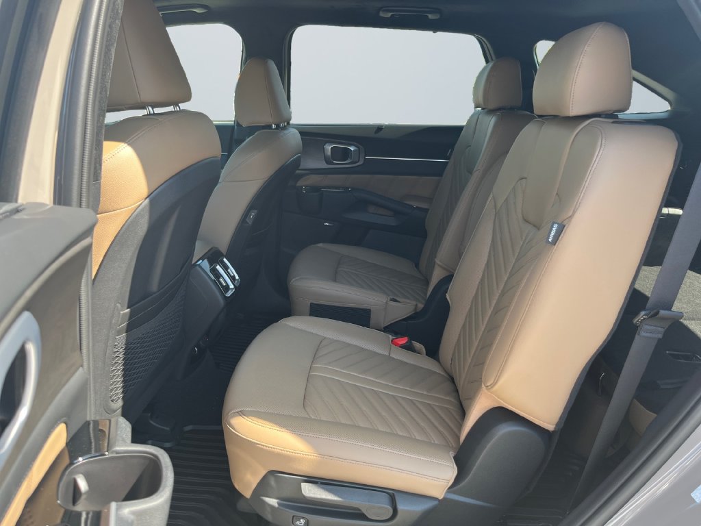 New 2026 Kia Sorento SX Prestige w/ Olive Brown Leather Package AWD/4WD image 13