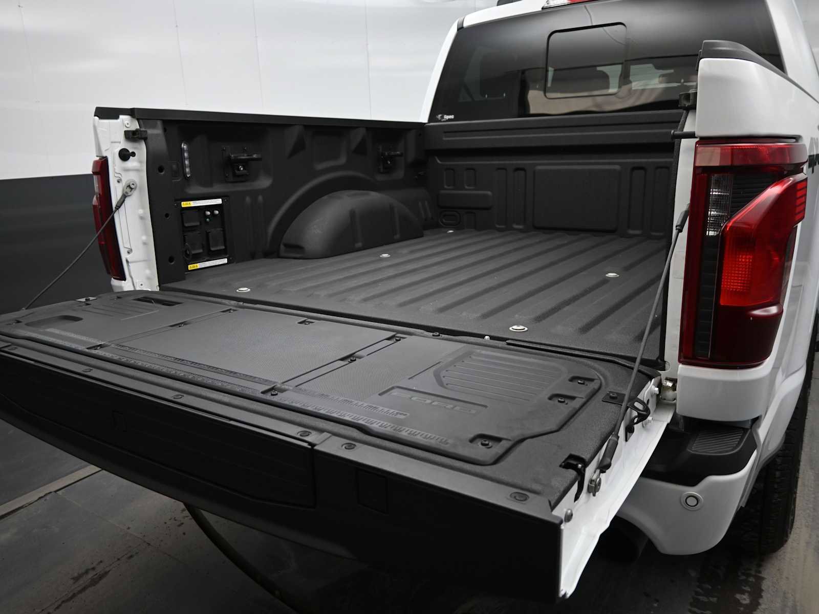 Used 2024 Ford F150 XLT w/ Equipment Group 303A High image 7