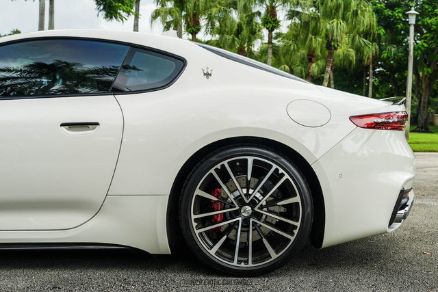 Used 2024 Maserati GranTurismo Trofeo AWD/4WD image 5
