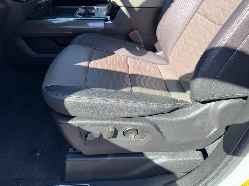 Used 2025 Chevrolet Silverado 2500 ZR2 w/ ZR2 Bison Edition image 14