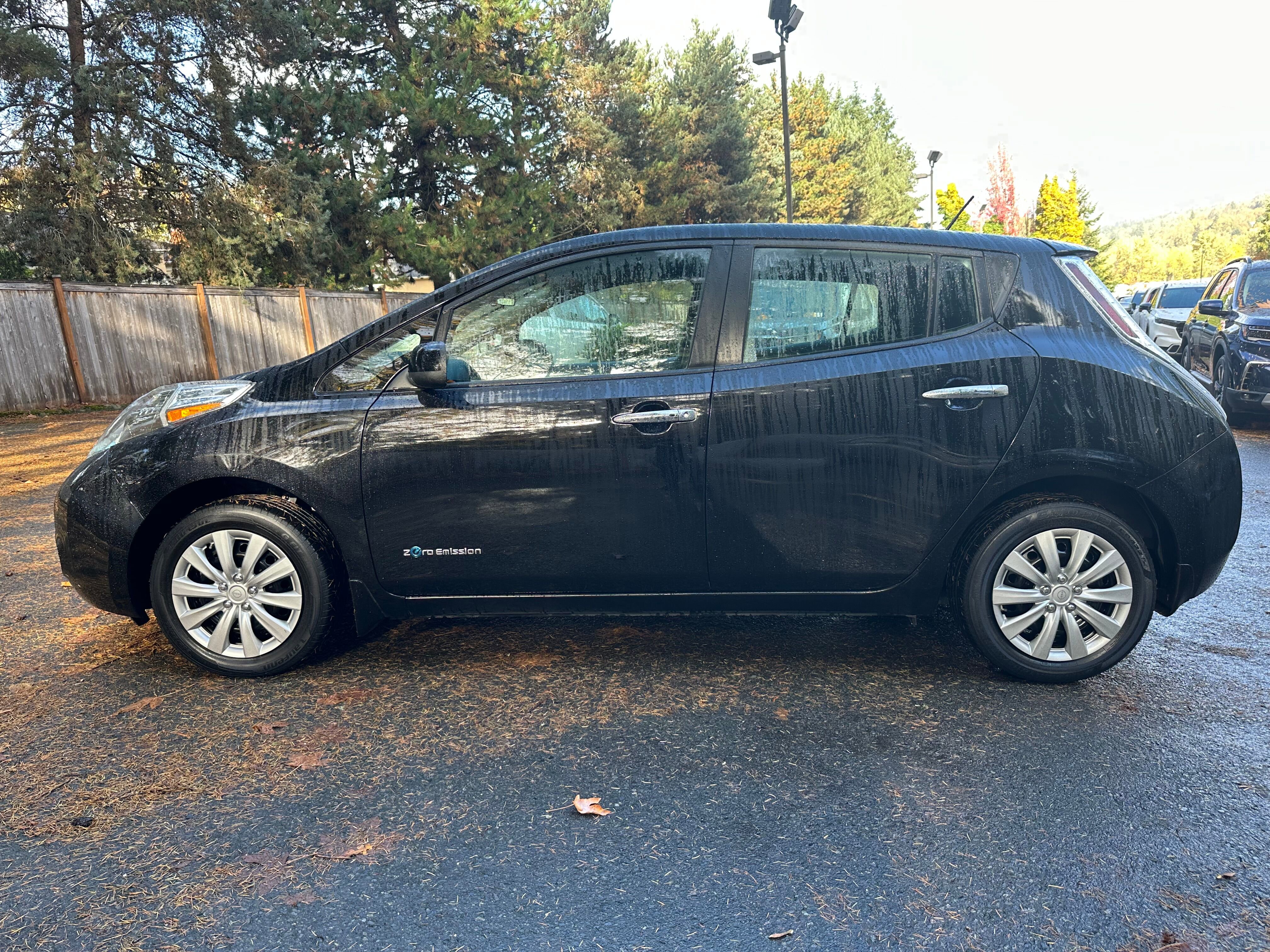 Used 2016 Nissan Leaf S w/ Charger Package image 7
