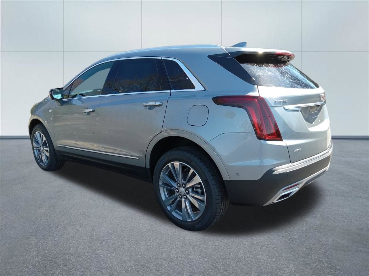 New 2026 Cadillac XT5 Premium Luxury image 3