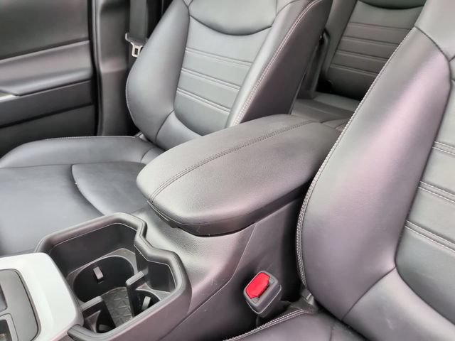Used 2022 Toyota RAV4 XLE Premium AWD/4WD image 20
