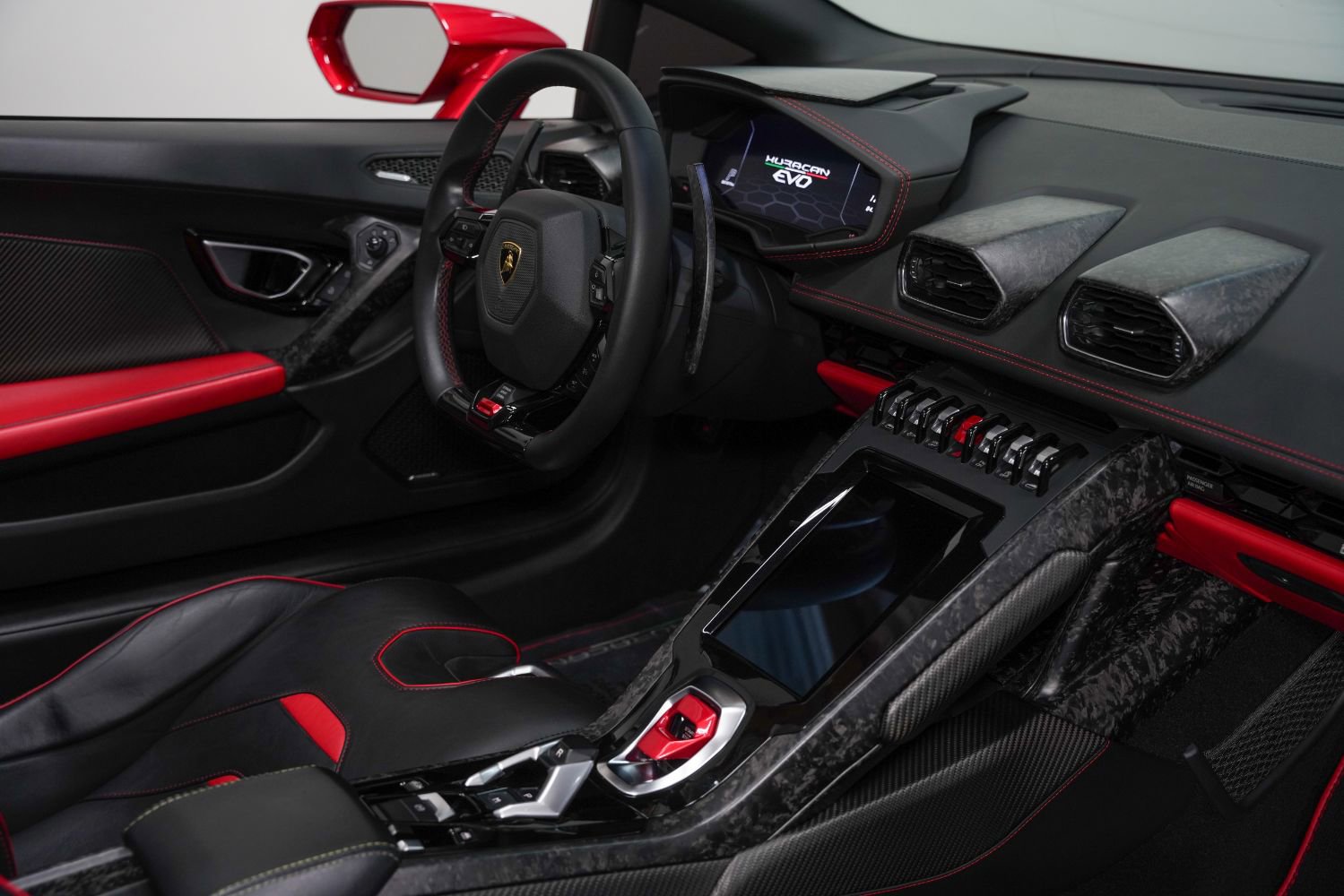 Used 2021 Lamborghini Huracan EVO AWD/4WD image 32