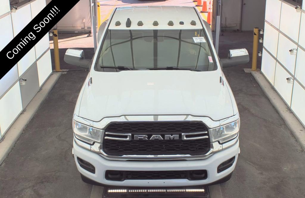 Used 2020 RAM 3500 Tradesman w/ Max Tow Package image 2