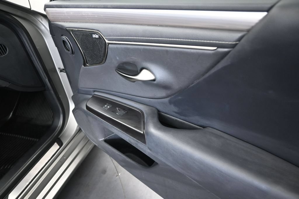 Used 2019 Lexus ES 350 F Sport w/ Accessory Package FWD image 23