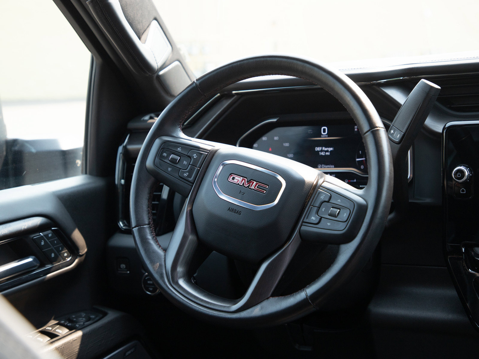 Used 2024 GMC Sierra 2500 AT4X AWD/4WD image 15
