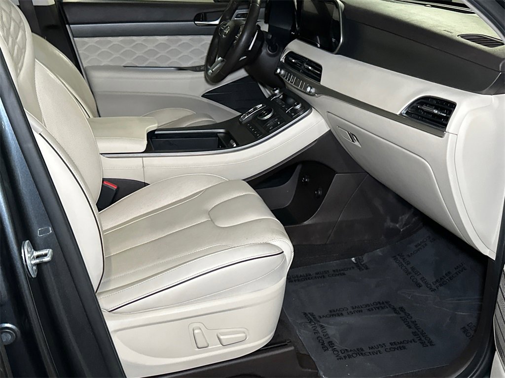 Used 2020 Hyundai Palisade Limited w/ Winter Weather Package image 17
