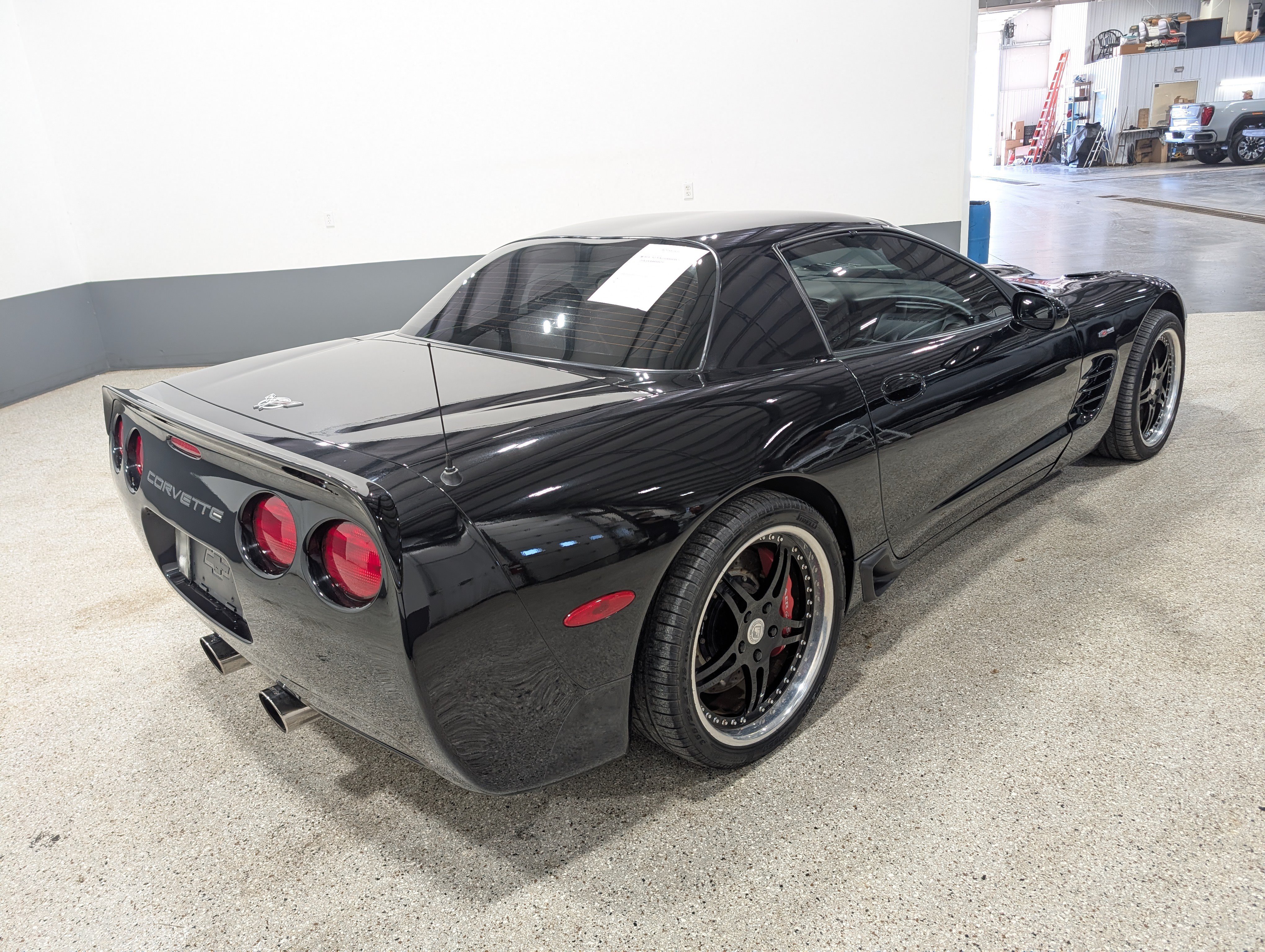 Used 2003 Chevrolet Corvette Z06 w/ Memory Package, 3 Drivers RWD image 3