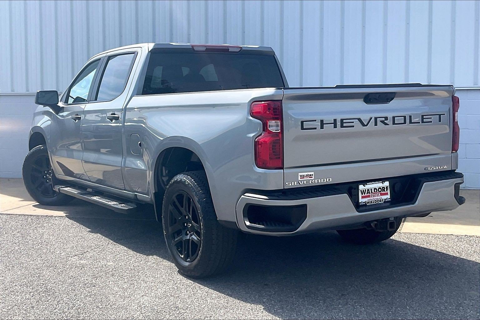 Used 2023 Chevrolet Silverado 1500 Custom w/ LPO, Dark Essentials Package AWD/4WD image 15